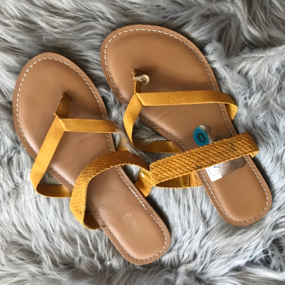 Carlos Santana Shoes - ✨FREE Mustard Slide On Sandals with Braided Strap